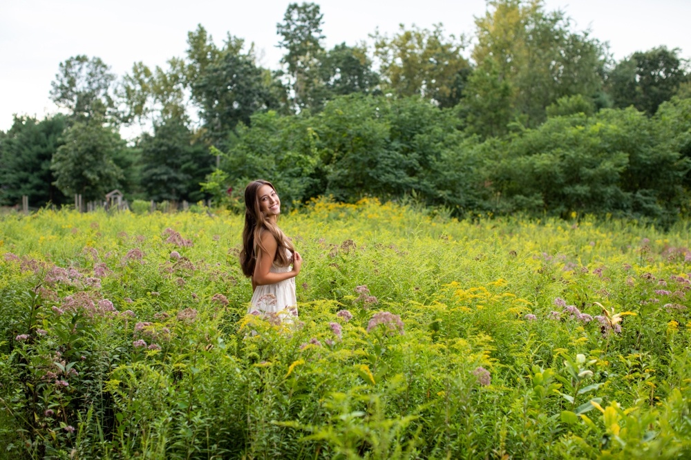 2021 ct senior portraits session at northwest park, ct